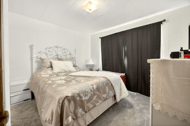 784 Meridian Road, Eagle Point, OR 97524