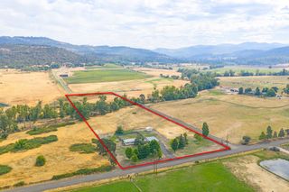 784 Meridian Road, Eagle Point, OR 97524