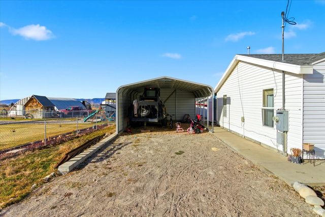 718 S 200 W, Mt Pleasant, UT 84647