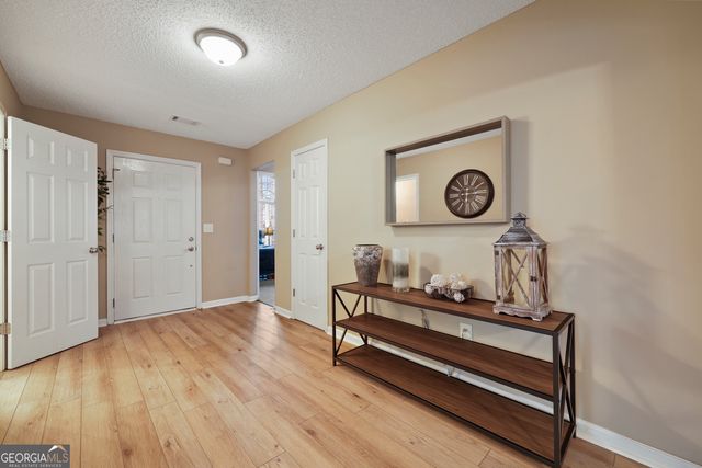 162 Oak View Drive, Hull, GA 30646