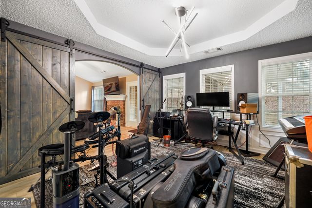 162 Oak View Drive, Hull, GA 30646