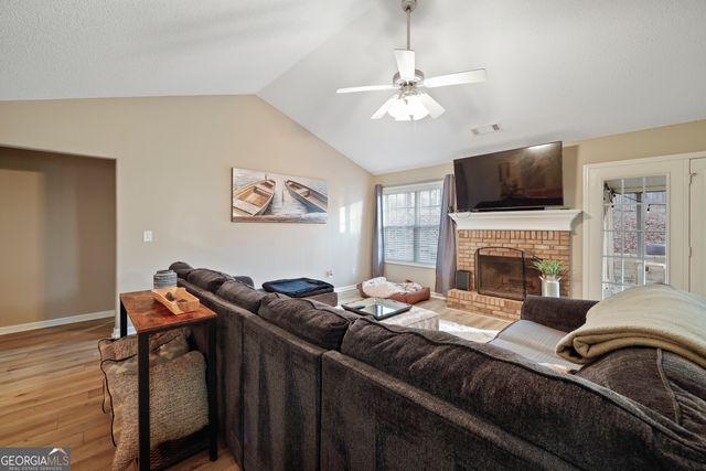 162 Oak View Drive, Hull, GA 30646