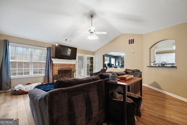 162 Oak View Drive, Hull, GA 30646