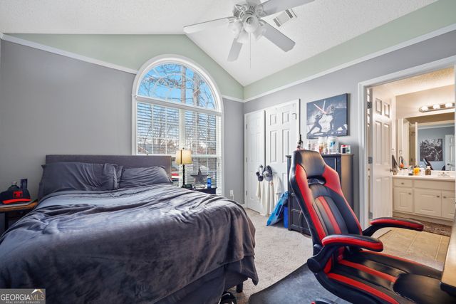 162 Oak View Drive, Hull, GA 30646