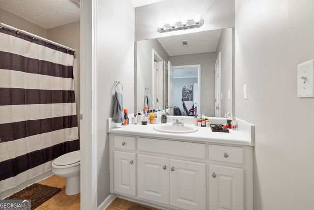 162 Oak View Drive, Hull, GA 30646