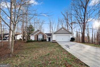162 Oak View Drive, Hull, GA 30646