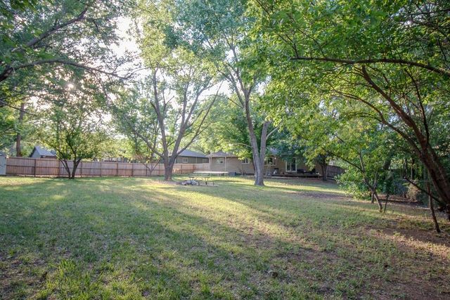 415 E Valley View Street, Derby, KS 67037