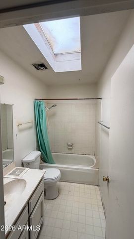 2221 W TURNEY Avenue C, Phoenix, AZ 85015