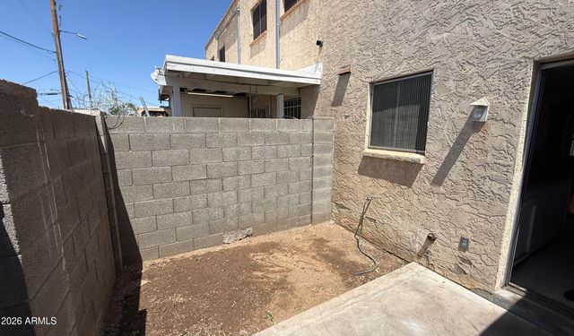 2221 W TURNEY Avenue C, Phoenix, AZ 85015