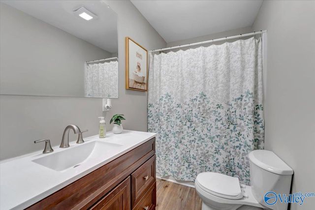 120 SW Cecil Street, Decatur, AL 35601