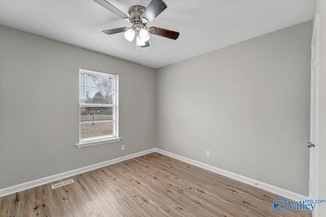 120 SW Cecil Street, Decatur, AL 35601