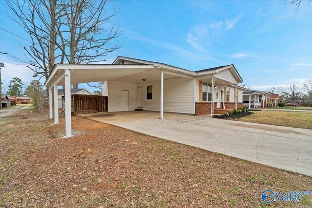 120 SW Cecil Street, Decatur, AL 35601