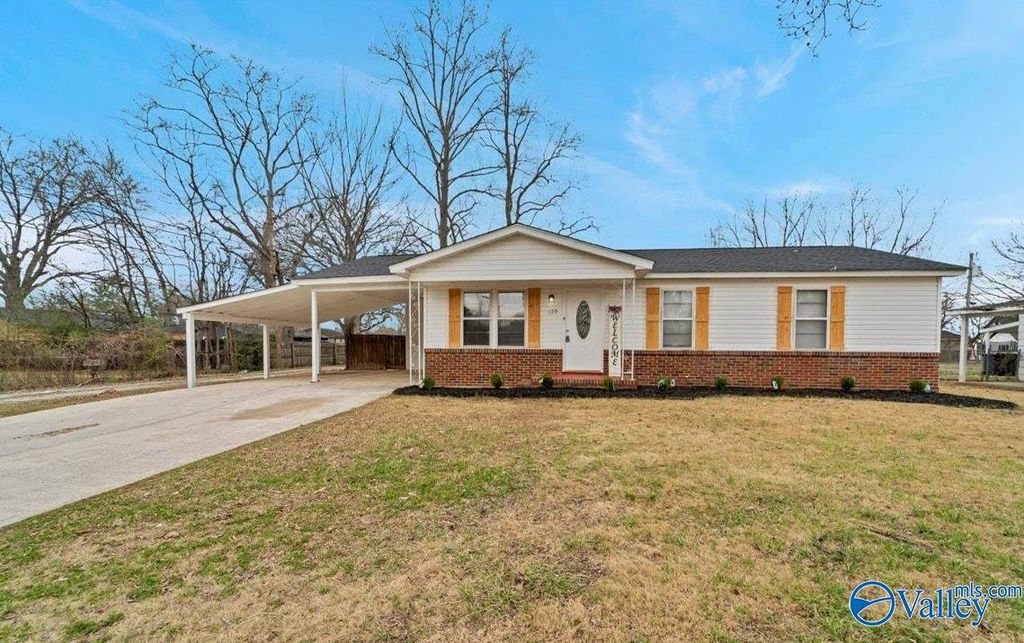 120 SW Cecil Street, Decatur, AL 35601