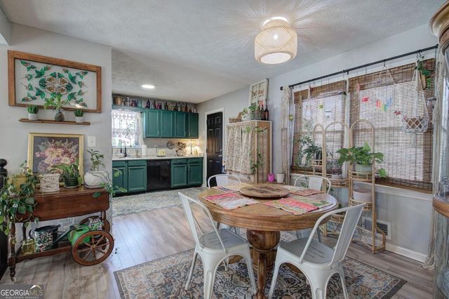 55 Gwendolyn Way, Douglasville, GA 30134