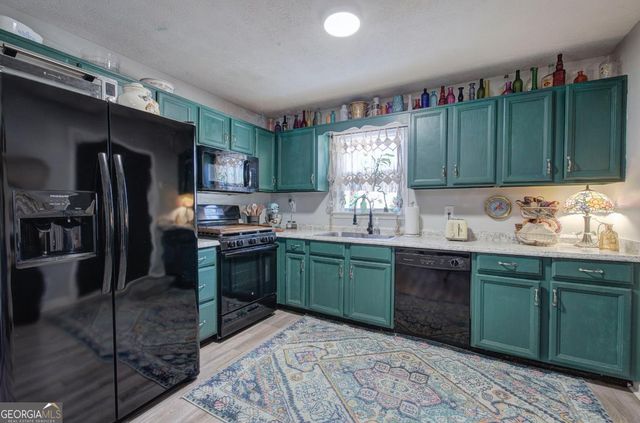 55 Gwendolyn Way, Douglasville, GA 30134