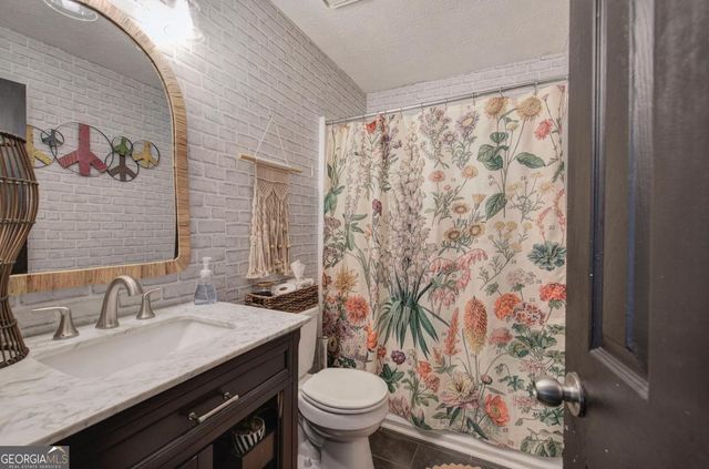 55 Gwendolyn Way, Douglasville, GA 30134