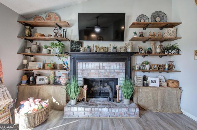 55 Gwendolyn Way, Douglasville, GA 30134