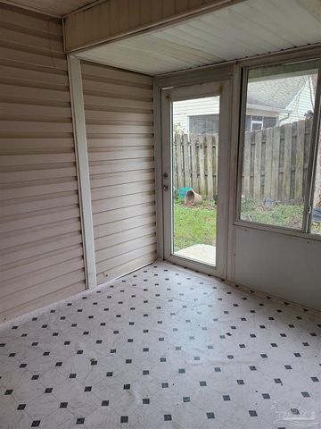 112 Mirabelle Cir, Pensacola, FL 32514