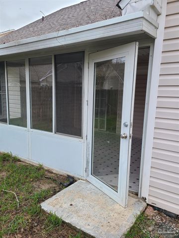 112 Mirabelle Cir, Pensacola, FL 32514