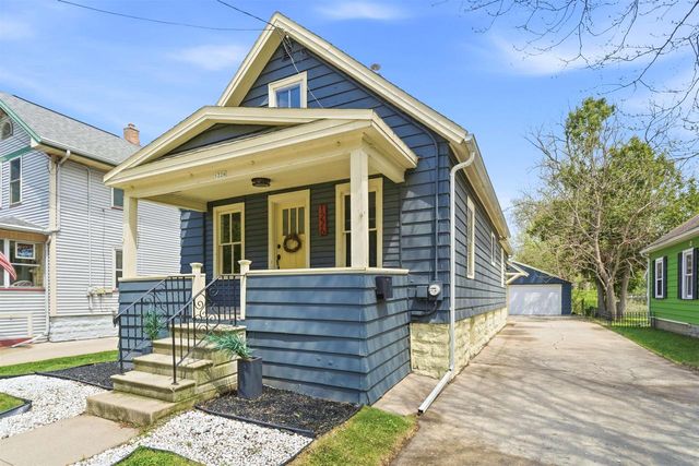 1226 BAY SHORE DRIVE, Oshkosh, WI 54901