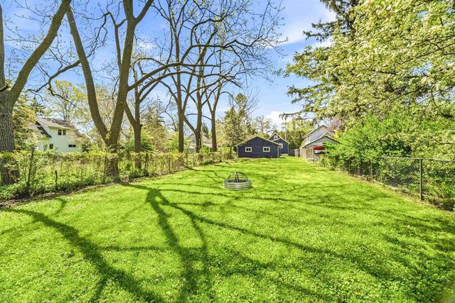1226 BAY SHORE DRIVE, Oshkosh, WI 54901