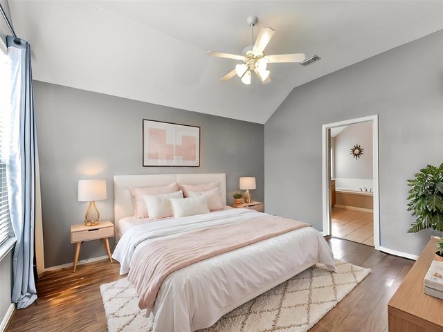 7611 Waterlilly Lane, Pearland, TX 77581