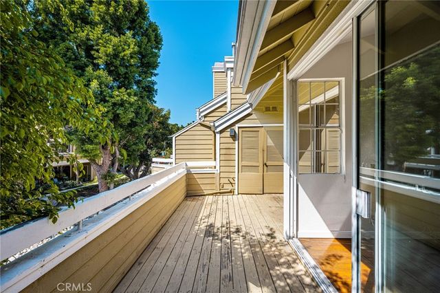 3750 S Bear Street M, Santa Ana, CA 92704