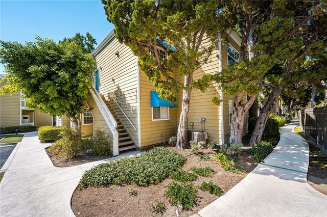 3750 S Bear Street M, Santa Ana, CA 92704