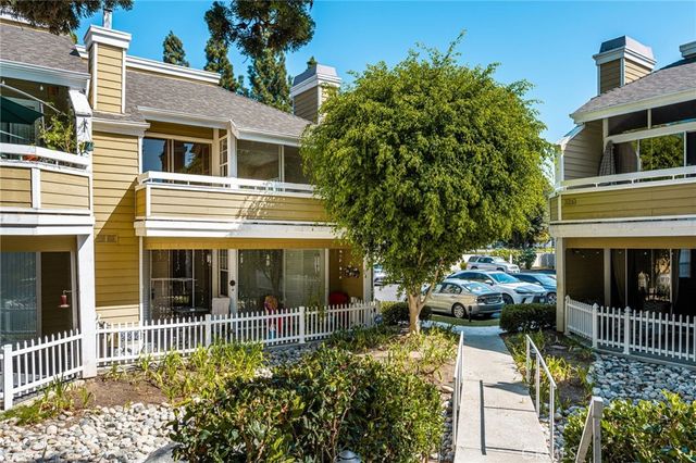 3750 S Bear Street M, Santa Ana, CA 92704
