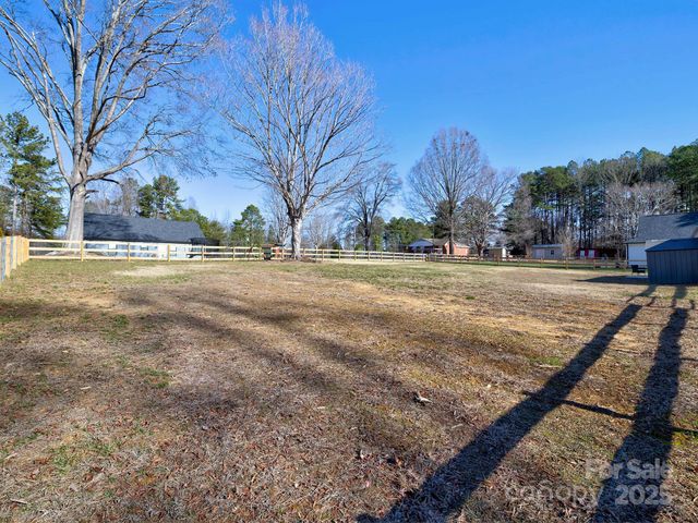 140 Elizabeth Avenue, Salisbury, NC 28144