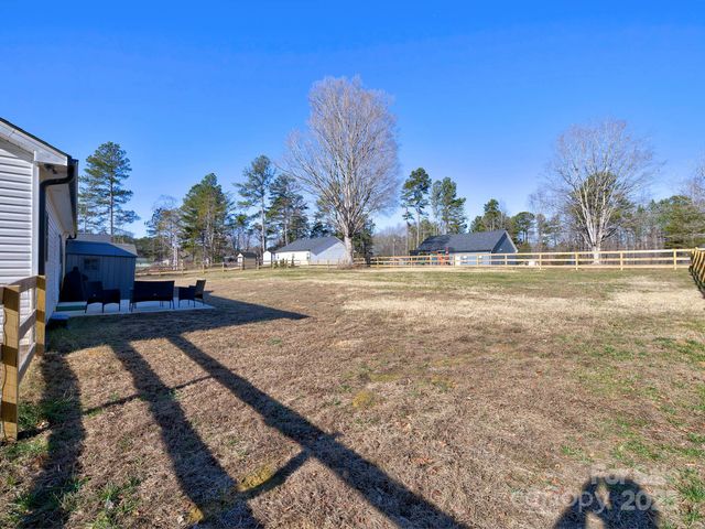 140 Elizabeth Avenue, Salisbury, NC 28144
