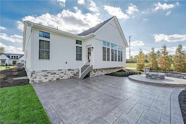 6461 N Cobblestone Road, Mayfield Village, OH 44143