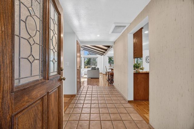 16600 Norlene Way, Grass Valley, CA 95949