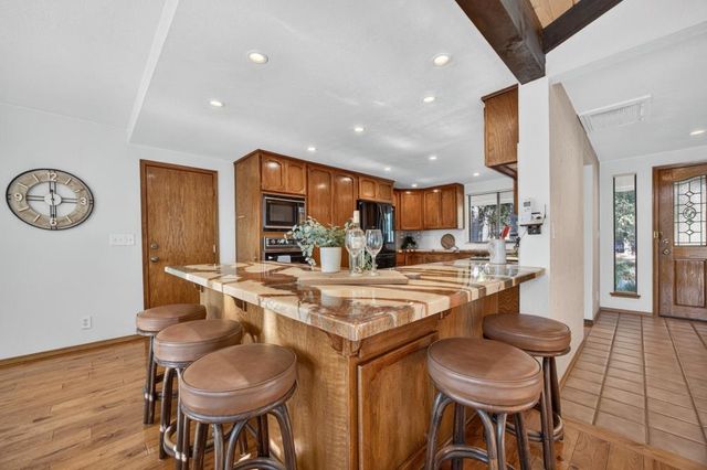 16600 Norlene Way, Grass Valley, CA 95949