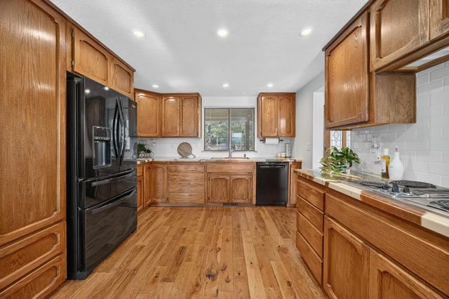 16600 Norlene Way, Grass Valley, CA 95949