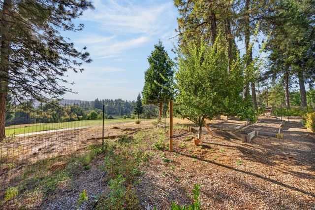16600 Norlene Way, Grass Valley, CA 95949