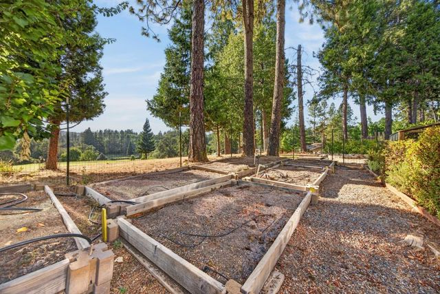 16600 Norlene Way, Grass Valley, CA 95949