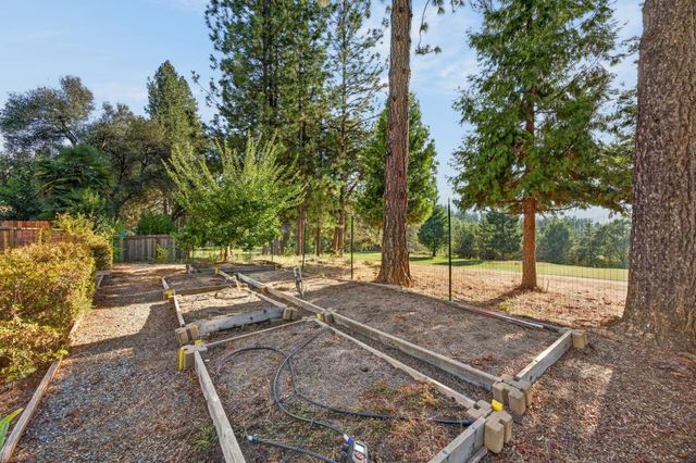 16600 Norlene Way, Grass Valley, CA 95949