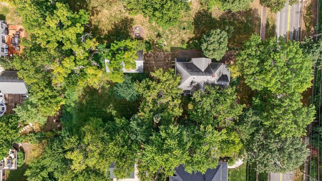 330 42nd Street, Des Moines, IA 50312