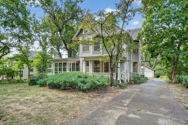 330 42nd Street, Des Moines, IA 50312