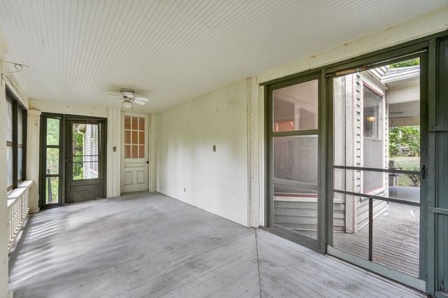 330 42nd Street, Des Moines, IA 50312