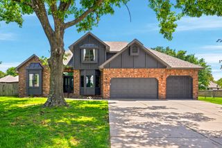 3406 W Laurel Circle, Springfield, MO 65807