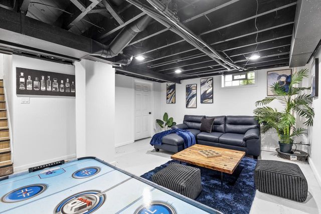 1229 W Olive STREET, Milwaukee, WI 53209