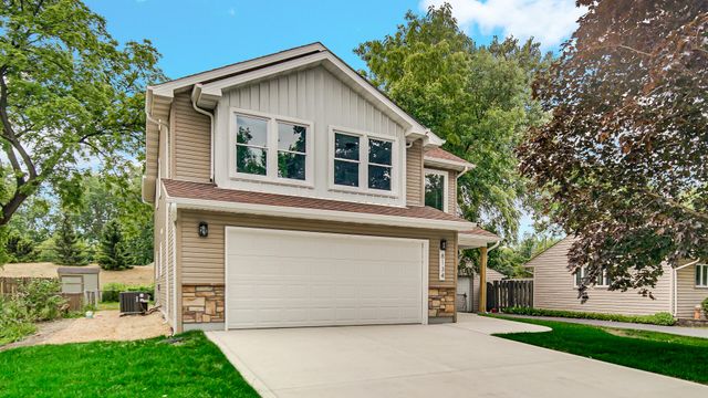 8134 Wicker Park Drive, Highland, IN 46322