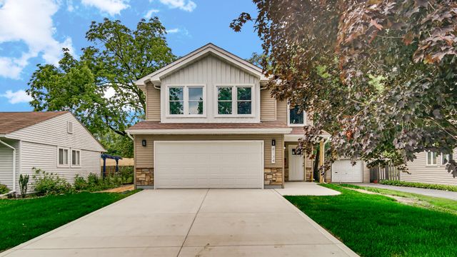 8134 Wicker Park Drive, Highland, IN 46322