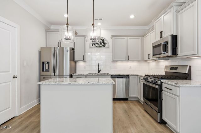 116 Spruce Hollow Circle, Spring Lake, NC 28390