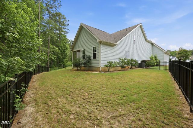 116 Spruce Hollow Circle, Spring Lake, NC 28390