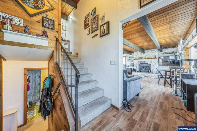1214 NW Parker Av, Waldport, OR 97394