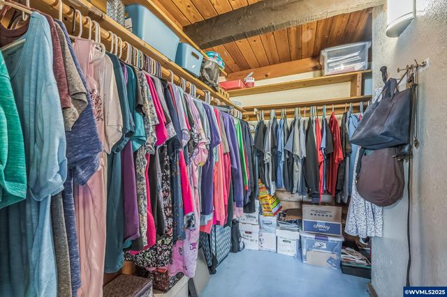 1214 NW Parker Av, Waldport, OR 97394