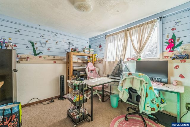1214 NW Parker Av, Waldport, OR 97394